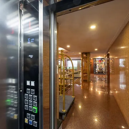 グランド アンカ 4*