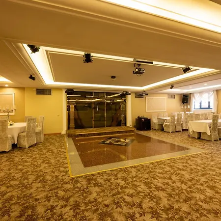Grand Anka Hotell 4*