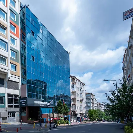 Hotell Grand Anka 4*