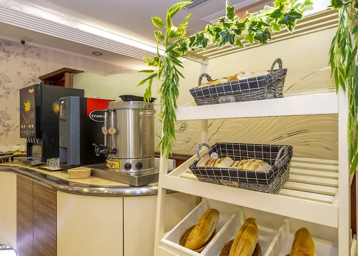 Отель Grand Anka 4*